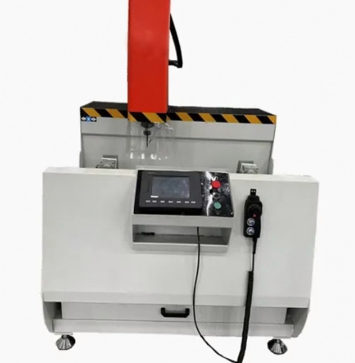 産業用アルミニウムプロファイル用の高精度 800mm ヘビーデューティ CNC マシニング センター